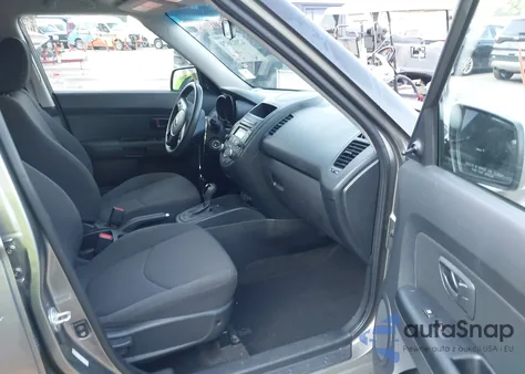 2013 Kia Soul z USA, uszkodzony, nr VIN KNDJT2A58D7623719